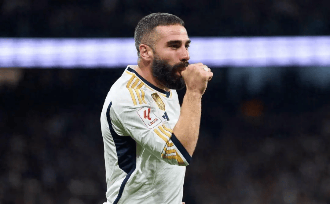 墨西哥逆转那不勒斯，卡瓦哈尔扛起全队